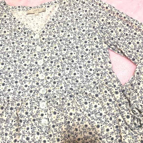 LOFT•long sleeve floral blouse - Picture 7 of 7